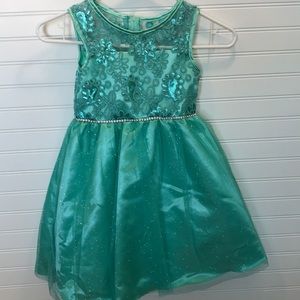 EUC Rare Editions Formal Dress size 5